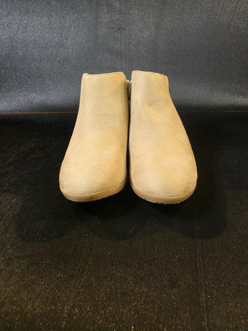 Soda Women's Ankle Booties Size 8.5 Beige Faux Suede Side Zip Low Block Heel